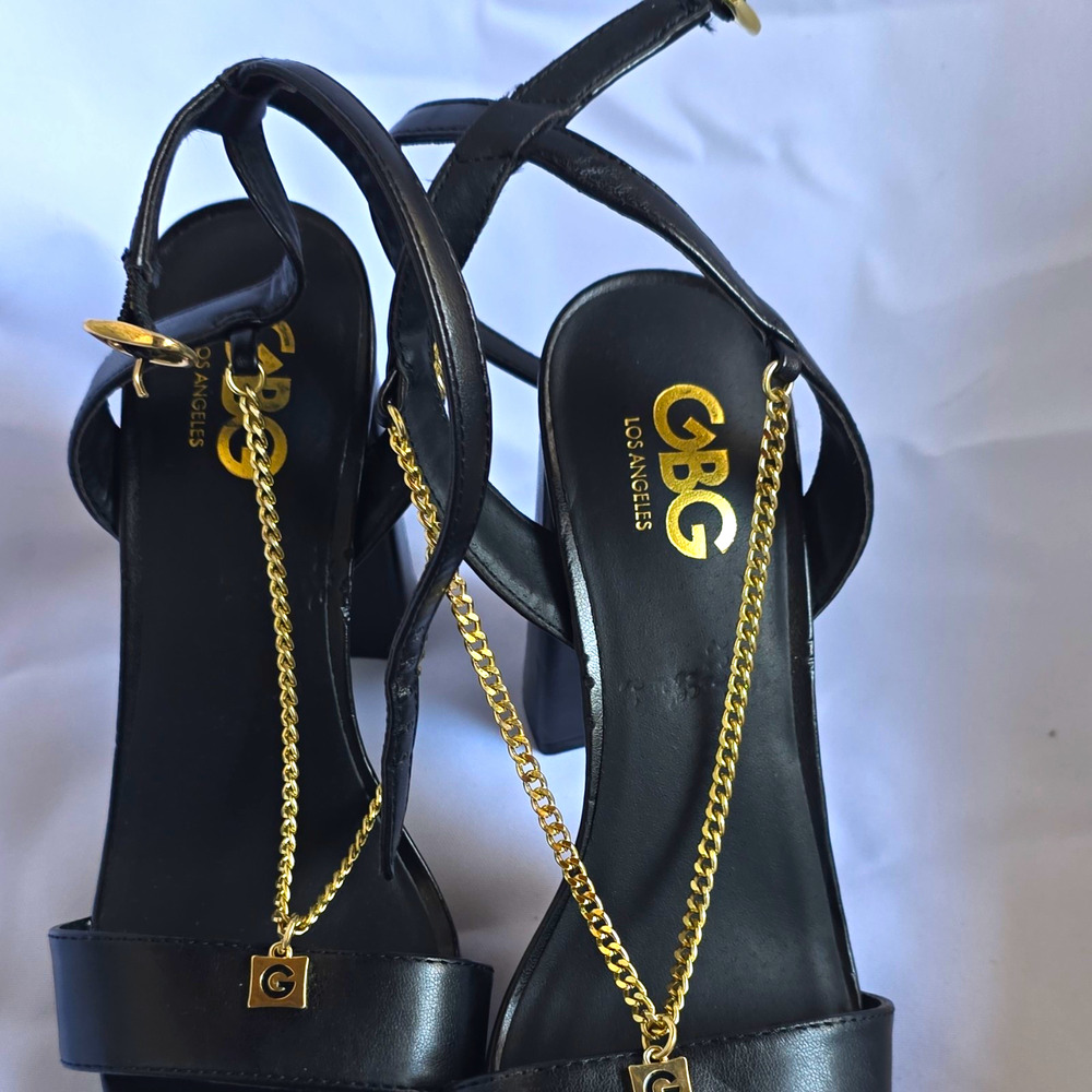 GBG Los Angeles Black Strappy Ankle Strap Buckle Chain Accent Synthetic US 7.5